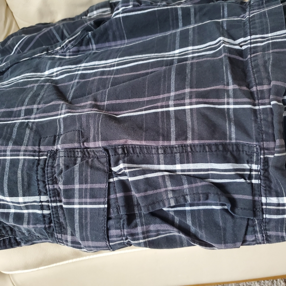 Shorts - Picture 2 of 5